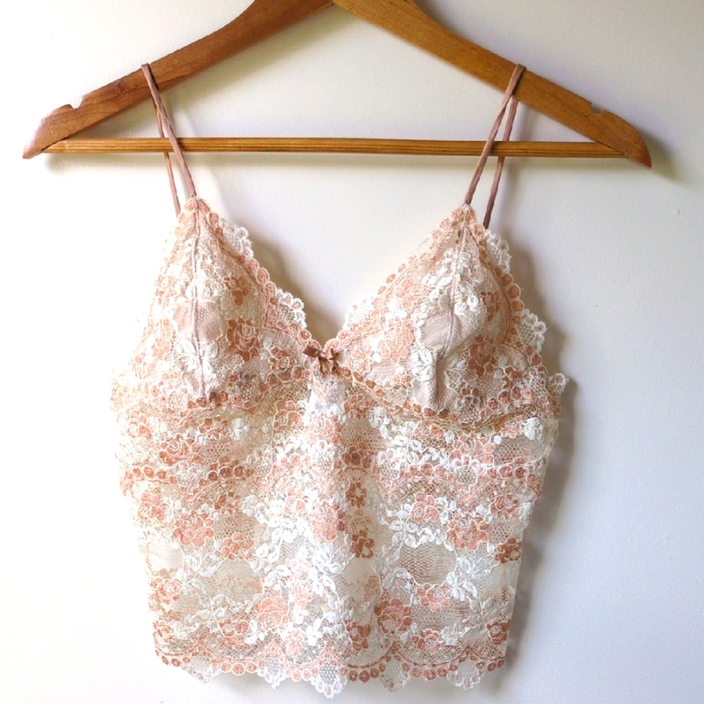 vtg leigh bantivoglio lace top
